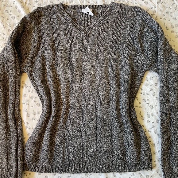Columbia Sportswear V-Neck Sweater - Picture 1 of 4